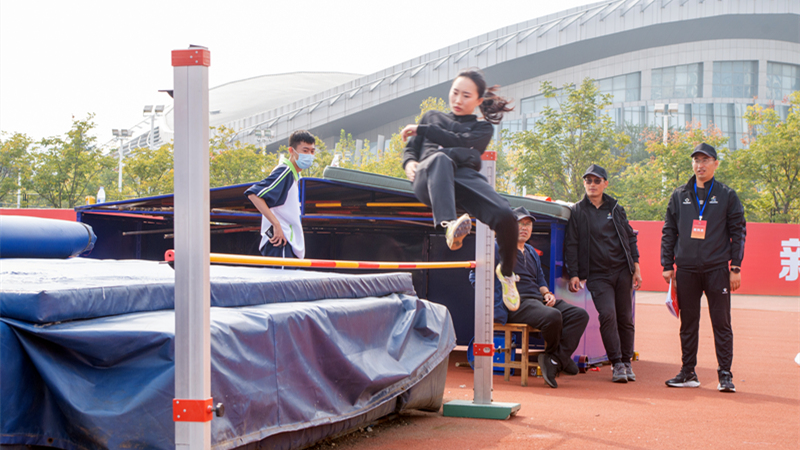 全民運動會 黃發(fā)展風(fēng)采(圖5)